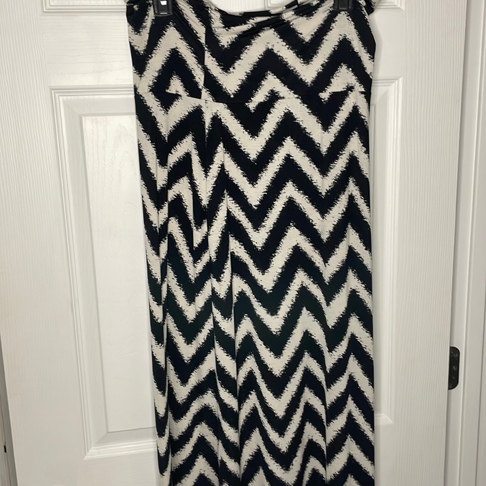 Black and white maxi skirt